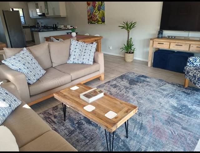 2 BEDROOM TOWNHOUSE FOR SALE IN SIMBITHI ECO ESTATE